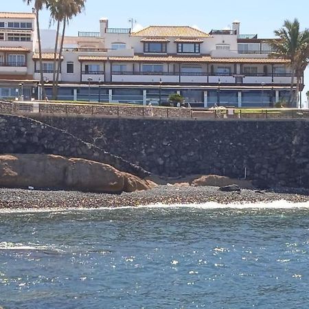 Spacious Apartment Just Few Steps Of The Ocean In La Caleta アデヘ エクステリア 写真